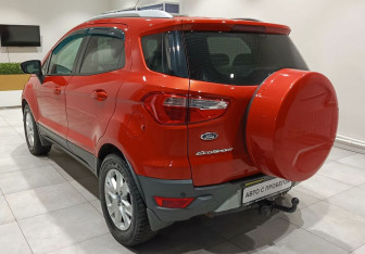 Подержанный автомобиль Ford EcoSport 2014 года (8 фото)
