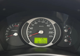 Подержанный автомобиль Hyundai Tucson 2008 года (12 фото)