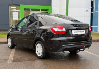 Подержанный автомобиль LADA (ВАЗ) Granta Liftback 2023 года (7 фото)