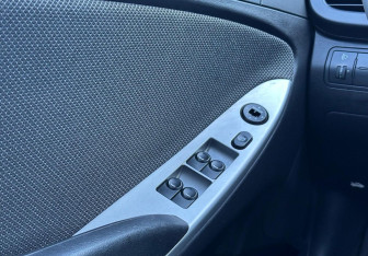 Подержанный автомобиль Hyundai Solaris Sedan 2014 года (14 фото)