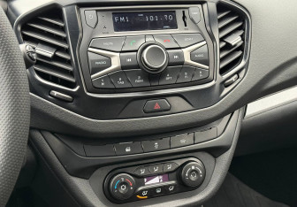 Подержанный автомобиль LADA (ВАЗ) Vesta Sedan 2018 года (14 фото)