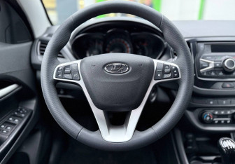 Подержанный автомобиль LADA (ВАЗ) Vesta Wagon 2018 года (12 фото)