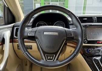 Подержанный автомобиль Haval H6 2019 года (10 фото)