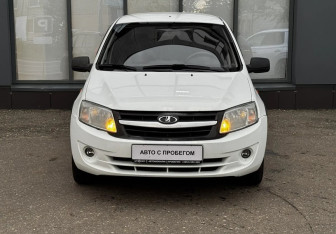Подержанный автомобиль LADA (ВАЗ) Granta Sedan 2015 года (2 фото)
