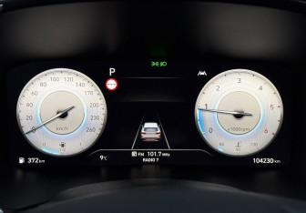 Подержанный автомобиль Hyundai Santa Fe 2021 года (12 фото)