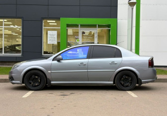 Подержанный автомобиль Opel Vectra Sedan 2008 года (8 фото)
