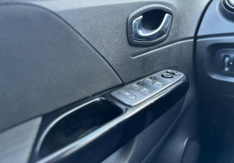 Подержанный автомобиль Renault Kaptur 2019 года (15 фото)