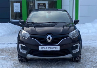 Подержанный автомобиль Renault Kaptur 2017 года (2 фото)
