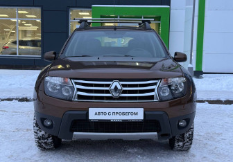 Подержанный автомобиль Renault Duster 2013 года (2 фото)
