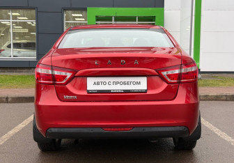 Подержанный автомобиль LADA (ВАЗ) Vesta Sedan 2018 года (6 фото)