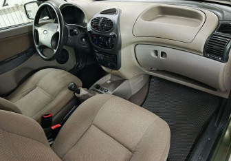 Подержанный автомобиль LADA (ВАЗ) Kalina Wagon 2011 года (11 фото)