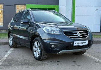 Подержанный автомобиль Renault Koleos 2013 года (3 фото)