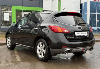 Подержанный автомобиль Nissan Murano Suv 2010 года (7 фото)