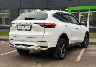 Подержанный автомобиль Haval F7 2019 года (5 фото)
