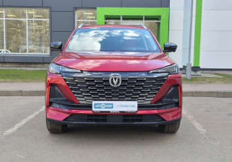 Подержанный автомобиль Changan CS55PLUS 2023 года (2 фото)