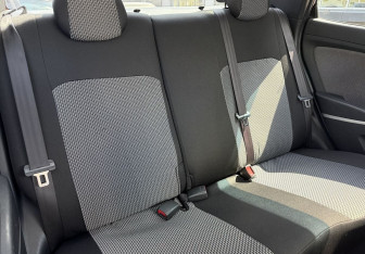 Подержанный автомобиль Hyundai Solaris Sedan 2013 года (11 фото)