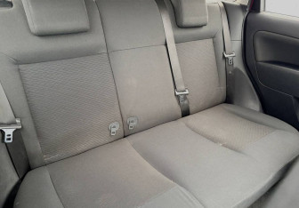 Подержанный автомобиль Ford Fiesta Hatchback 2007 года (11 фото)