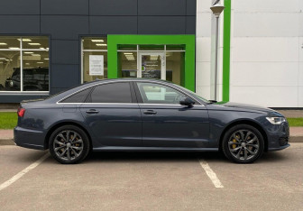 Подержанный автомобиль Audi A6 Sedan 2015 года (8 фото)