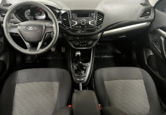 Подержанный автомобиль LADA (ВАЗ) Vesta Sedan 2021 года (10 фото)