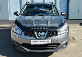 Подержанный автомобиль Nissan Qashqai 2011 года (2 фото)