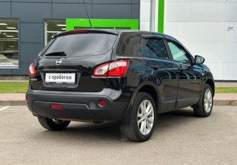 Подержанный автомобиль Nissan Qashqai 2010 года (5 фото)