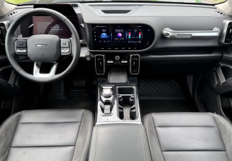 Подержанный автомобиль Haval Dargo 2023 года (10 фото)