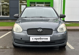 Подержанный автомобиль Hyundai Verna Sedan 2008 года (2 фото)