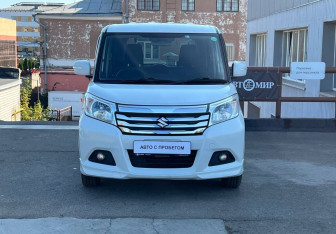 Подержанный автомобиль Suzuki Solio 2017 года (2 фото)