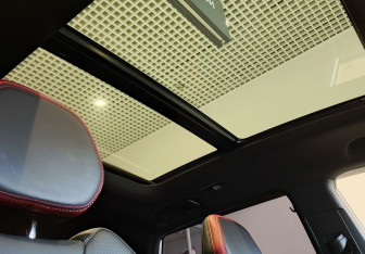 Подержанный автомобиль Geely Coolray 2023 года (16 фото)