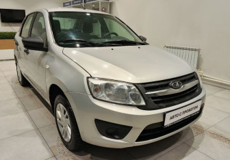 Подержанный автомобиль LADA (ВАЗ) Granta Sedan 2017 года (3 фото)