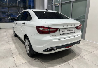 Подержанный автомобиль LADA (ВАЗ) Vesta Sedan 2024 года (7 фото)