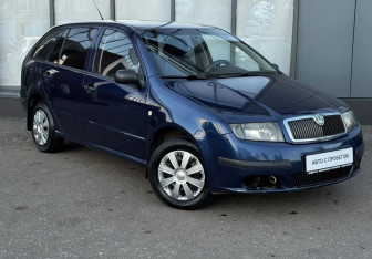 Подержанный автомобиль Skoda Fabia Wagon 2007 года (3 фото)