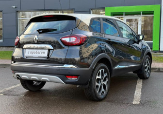Подержанный автомобиль Renault Kaptur 2016 года (5 фото)