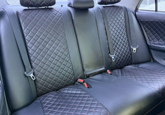 Подержанный автомобиль Toyota Corolla Sedan 2011 года (11 фото)