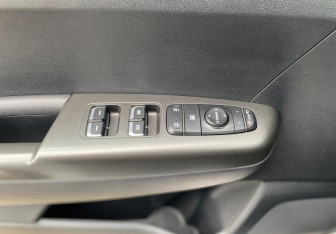 Подержанный автомобиль Kia Sportage 2017 года (17 фото)