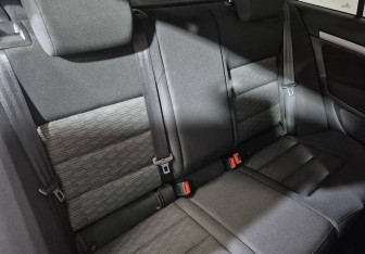 Подержанный автомобиль Skoda Octavia Wagon 2013 года (11 фото)