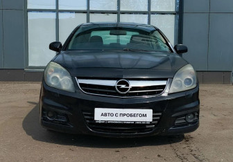 Подержанный автомобиль Opel Vectra Sedan 2006 года (2 фото)