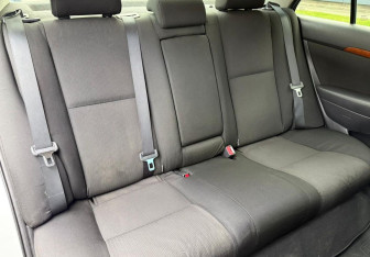 Подержанный автомобиль Toyota Avensis Sedan 2007 года (11 фото)