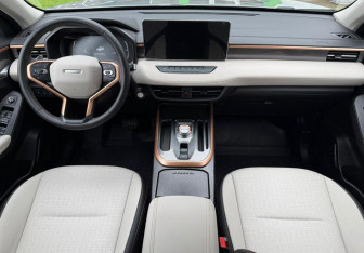 Подержанный автомобиль Haval Jolion 2024 года (12 фото)