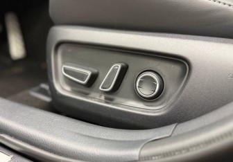 Новый Toyota Camry Sedan 2025 (17 фото)