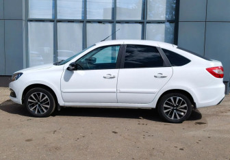 Подержанный автомобиль LADA (ВАЗ) Granta Liftback 2022 года (8 фото)