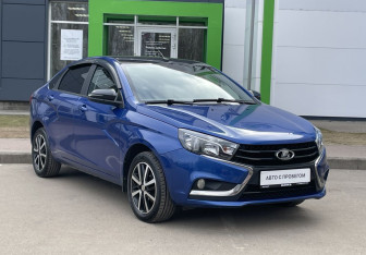 Подержанный автомобиль LADA (ВАЗ) Vesta Sedan 2021 года (3 фото)