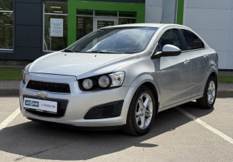 Подержанный автомобиль Chevrolet Aveo Sedan 2013 года (1 фото)