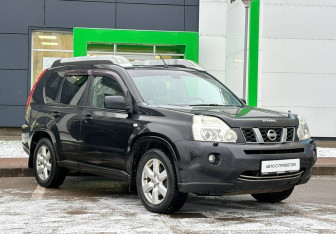 Подержанный автомобиль Nissan X-Trail 2008 года (3 фото)