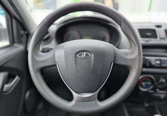 Подержанный автомобиль LADA (ВАЗ) Kalina Wagon 2016 года (13 фото)