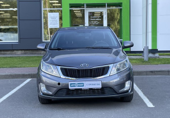 Подержанный автомобиль Kia Rio Sedan 2012 года (2 фото)