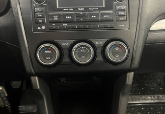 Подержанный автомобиль Subaru Forester Suv 2013 года (12 фото)