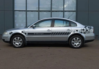 Подержанный автомобиль Volkswagen Passat Sedan 2002 года (7 фото)