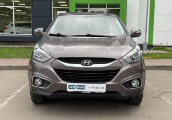 Подержанный автомобиль Hyundai ix35 2014 года (2 фото)