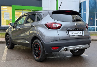 Подержанный автомобиль Renault Kaptur 2020 года (7 фото)